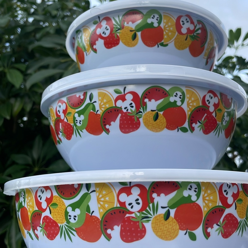 Mickey Mouse,3 piece fruit bowls